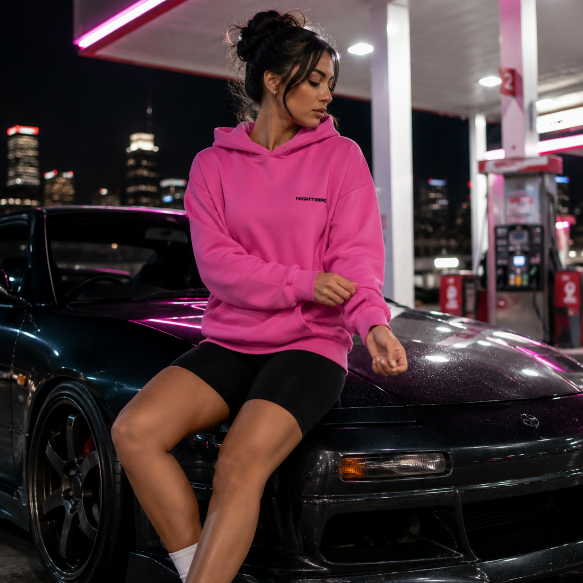Hoodie in Voltage Pink